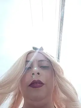 madelaine- online show from 02-10-26, 06:12