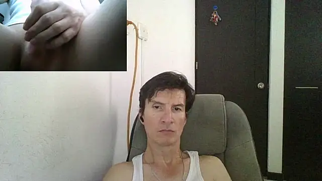 Snapshot of fieryloves chatting on 12-17-24, 07:37 fieryloves online show from 12-17-24, 07:37