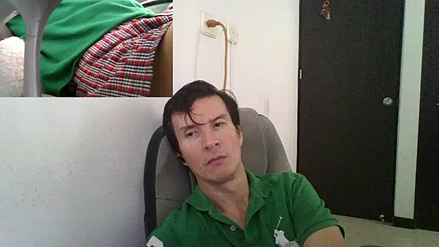 Snapshot of fieryloves chatting on 12-18-24, 04:28 fieryloves online show from 12-18-24, 04:28