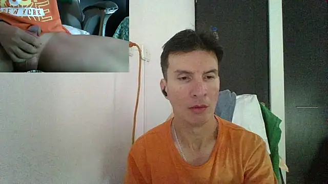 Snapshot of fieryloves chatting on 12-29-24, 02:10 fieryloves online show from 12-29-24, 02:10