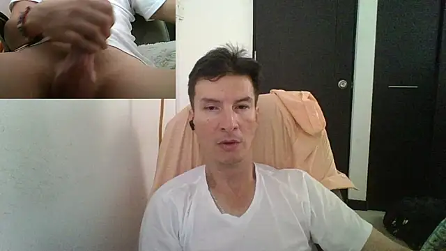 Snapshot of fieryloves chatting on 01-01-25, 04:29 fieryloves online show from 01-01-25, 04:29
