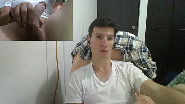 Snapshot of fieryloves chatting on 01-12-25, 05:34 fieryloves online show from 01-12-25, 05:34