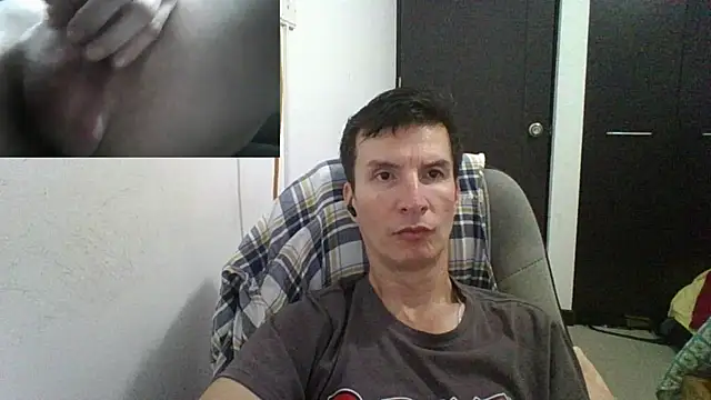 Snapshot of fieryloves chatting on 01-26-25, 10:35 fieryloves online show from 01-26-25, 10:35