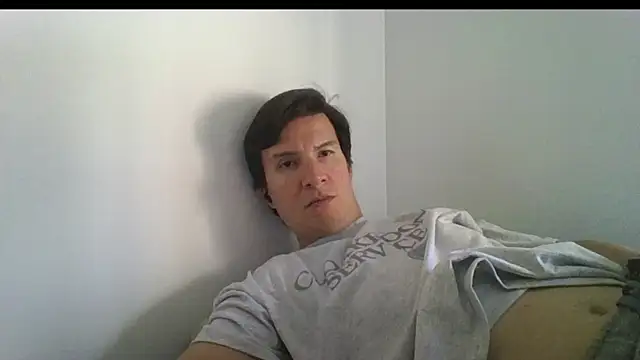 Snapshot of fieryloves chatting on 10-17-25, 05:26 fieryloves online show from 10-17-25, 05:26