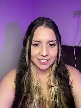 Snapshot of valentina_jonnes1 chatting on 02-10-26, 05:33 valentina jonnes1 online show from 02-10-26, 05:33