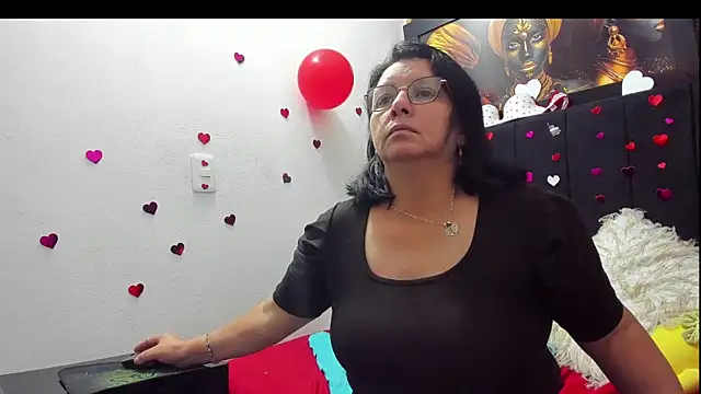 Evaaross 2345 online show from 02-15-26, 02:36