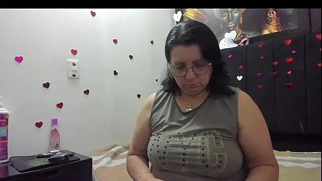 Evaaross 2345 online show from 02-22-26, 01:53