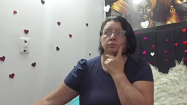 Evaaross 2345 online show from 04-27-26, 02:26