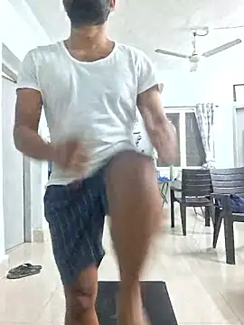 Snapshot of RKumar1994 chatting on 01-08-26, 01:24 RKumar1994 online show from 01-08-26, 01:24