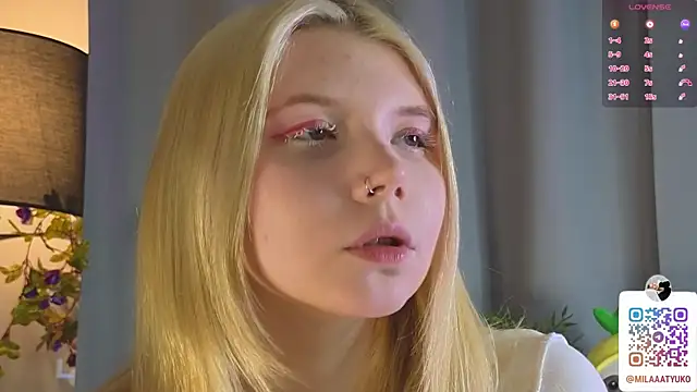 DaisyElmers online show from 02-04-25, 05:42