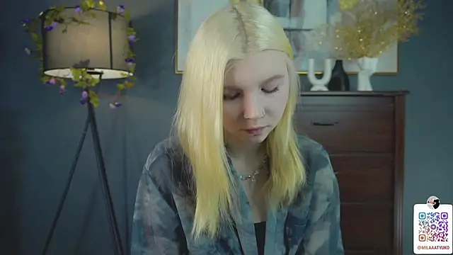 DaisyElmers online show from 02-23-25, 02:40