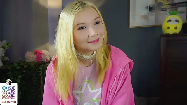 DaisyElmers online show from 03-10-25, 03:23