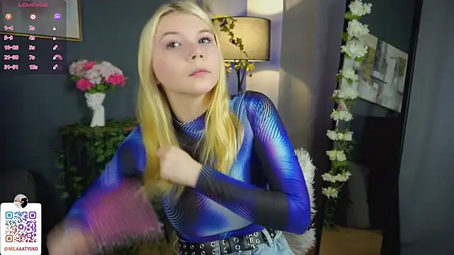 DaisyElmers online show from 03-21-25, 03:12