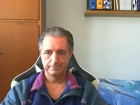 Snapshot of lliuk70mi chatting on 02-02-25, 01:41 lliuk70mi online show from 02-02-25, 01:41