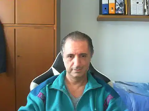 Snapshot of lliuk70mi chatting on 03-17-25, 02:12 lliuk70mi online show from 03-17-25, 02:12