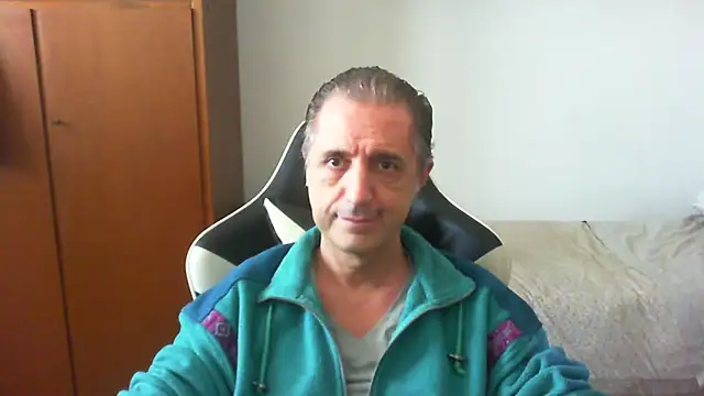lliuk70mi online show from 05-01-26, 12:54