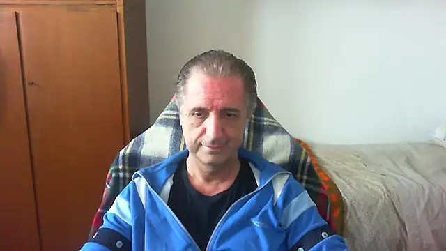 lliuk70mi online show from 05-09-26, 02:00