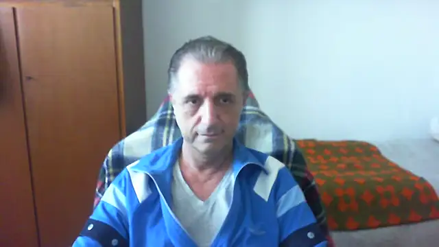 lliuk70mi online show from 05-16-26, 02:27