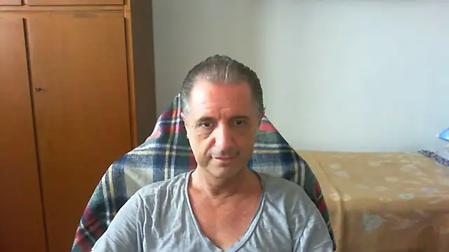 lliuk70mi online show from 05-22-26, 03:06