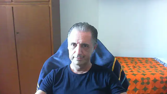 lliuk70mi online show from 05-25-26, 01:17