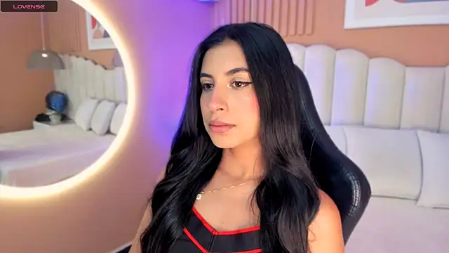 zia cooper online show from 10-22-25, 07:02