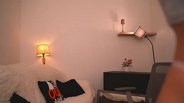 Snapshot of AudreyBarren chatting on 10-25-25, 04:31 AudreyBarren online show from 10-25-25, 04:31