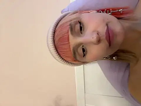 Snapshot of bigbabykiki chatting on 03-15-25, 01:07 bigbabykiki online show from 03-15-25, 01:07