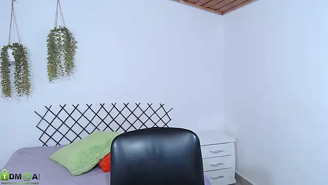 Snapshot of karla_charloby chatting on 09-12-25, 05:46 karla charloby online show from 09-12-25, 05:46