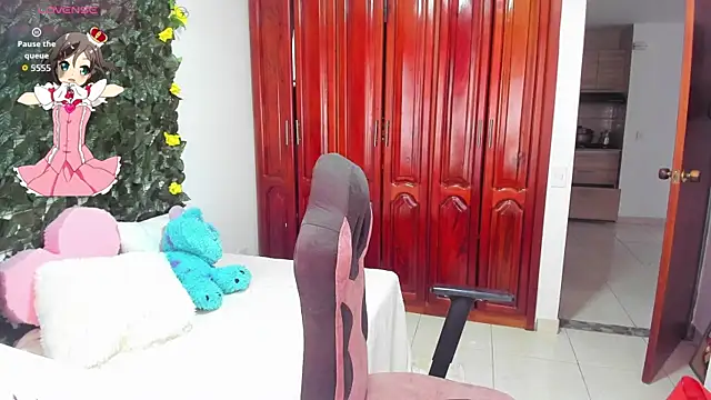 Snapshot of karla_charloby chatting on 11-20-25, 01:33 karla charloby online show from 11-20-25, 01:33