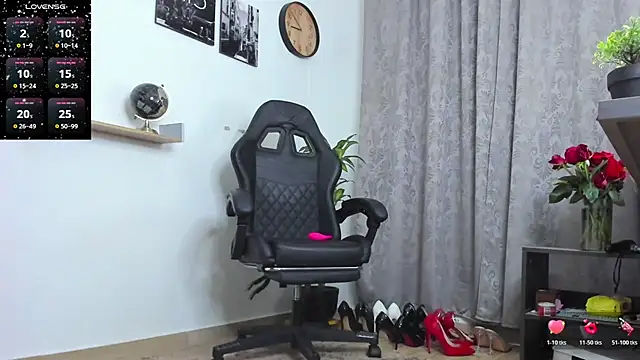 Snapshot of SophieBaker__ chatting on 02-09-26, 01:53 SophieBaker online show from 02-09-26, 01:53