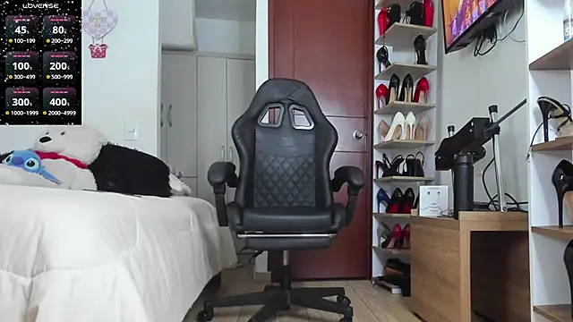 Snapshot of SophieBaker__ chatting on 02-27-26, 02:22 SophieBaker online show from 02-27-26, 02:22