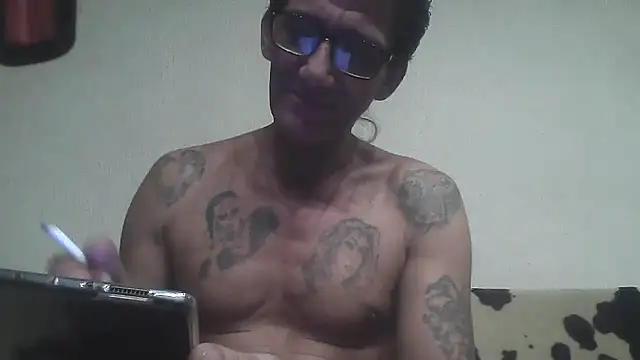 Snapshot of Zgodanilep chatting on 11-15-25, 02:57 Zgodanilep online show from 11-15-25, 02:57