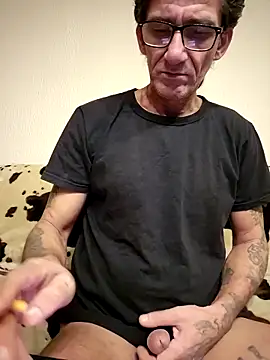 Snapshot of Zgodanilep chatting on 11-27-25, 03:58 Zgodanilep online show from 11-27-25, 03:58