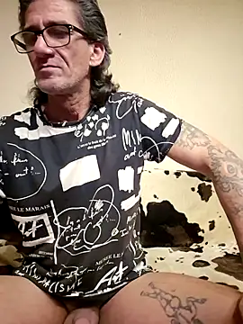 Snapshot of Zgodanilep chatting on 03-06-26, 04:09 Zgodanilep online show from 03-06-26, 04:09