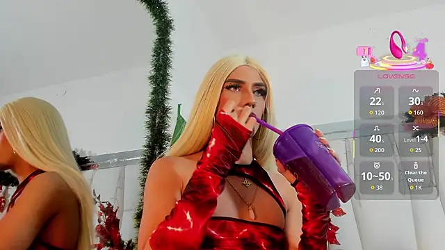 Snapshot of Regiina_Doll chatting on 12-01-25, 09:53 Regiina Doll online show from 12-01-25, 09:53