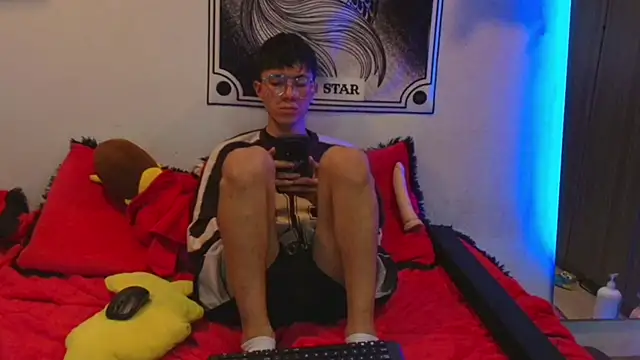 Justyn Ross online show from 12-02-25, 01:11