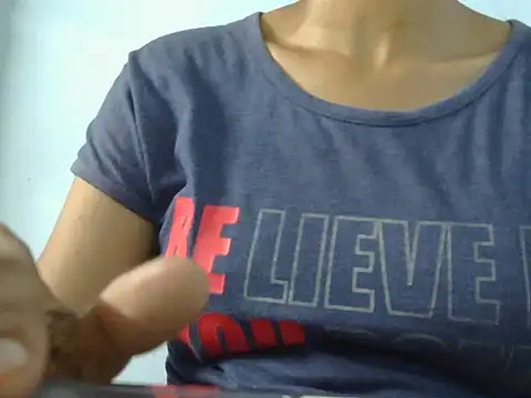 Snapshot of Thimiralagi chatting on 04-04-26, 04:15 Thimiralagi online show from 04-04-26, 04:15