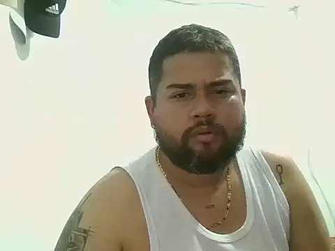 Snapshot of GABRIELGARCIA1313 chatting on 02-02-26, 02:32 GABRIELGARCIA1313 online show from 02-02-26, 02:32