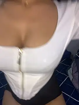 Snapshot of _riyaahahaha_ chatting on 12-07-24, 02:46 riyaahahaha online show from 12-07-24, 02:46