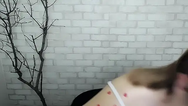 Snapshot of Sweet_Doll_Luna chatting on 12-08-24, 09:13 Sweet Doll Luna online show from 12-08-24, 09:13
