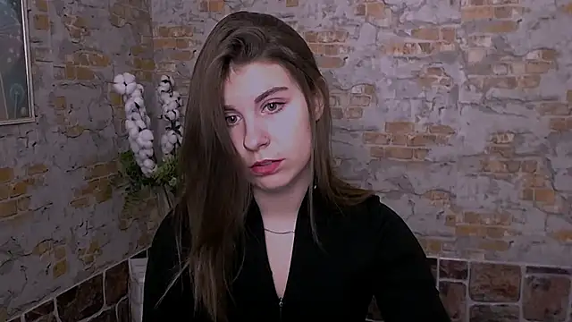 Snapshot of Sweet_Doll_Luna chatting on 12-21-24, 12:59 Sweet Doll Luna online show from 12-21-24, 12:59