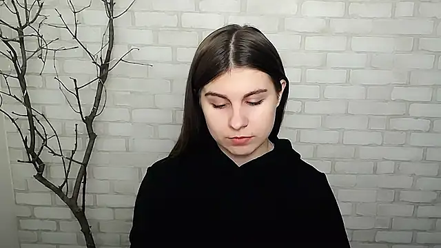 Snapshot of Sweet_Doll_Luna chatting on 12-22-24, 01:22 Sweet Doll Luna online show from 12-22-24, 01:22