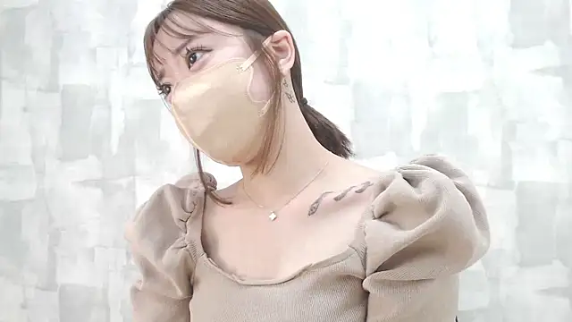 Snapshot of LOVE_MOMO_LOVE chatting on 01-13-25, 02:32 LOVE MOMO LOVE online show from 01-13-25, 02:32