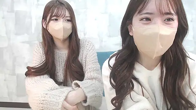 Snapshot of LOVE_MOMO_LOVE chatting on 02-06-25, 11:32 LOVE MOMO LOVE online show from 02-06-25, 11:32