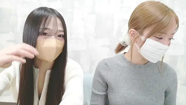 Snapshot of LOVE_MOMO_LOVE chatting on 12-21-25, 11:39 LOVE MOMO LOVE online show from 12-21-25, 11:39