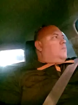 Snapshot of BigromeoXX chatting on 10-30-25, 04:30 BigromeoXX online show from 10-30-25, 04:30