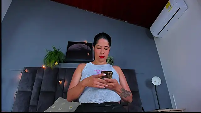 DulceAurora   online show from 03-23-26, 01:31