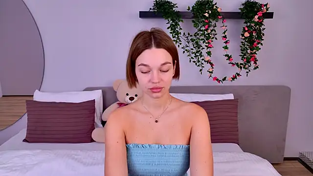 Snapshot of DanaLoved chatting on 02-12-25, 07:44 DanaLoved online show from 02-12-25, 07:44