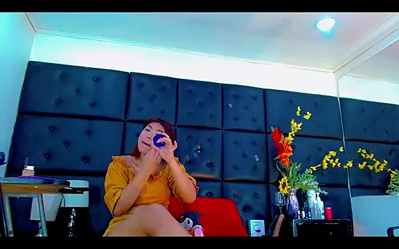 Snapshot of Isalombardi chatting on 02-24-26, 02:31 Isalombardi online show from 02-24-26, 02:31