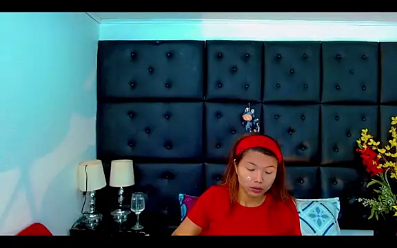 Isalombardi online show from 05-04-26, 02:51